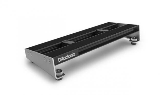 Preview: DAddario XPND1 Core Pedalboard