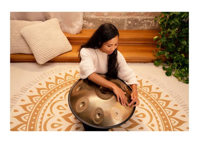 Sonic Energy HPSTL90 Sensory Handpan Vintage Gold
